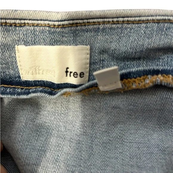 Wilfred Size 2 Button-Front Light Blue Denim Skirt - Picture 3 of 3